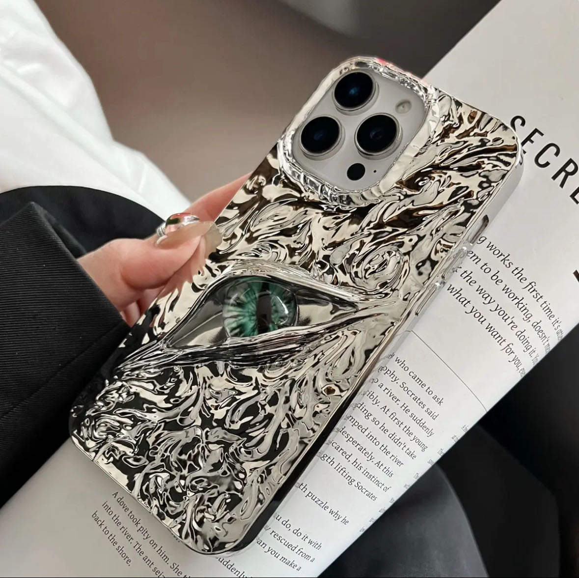 Dragon Eye Devil Mystical Shining ShineFlow Phone Case